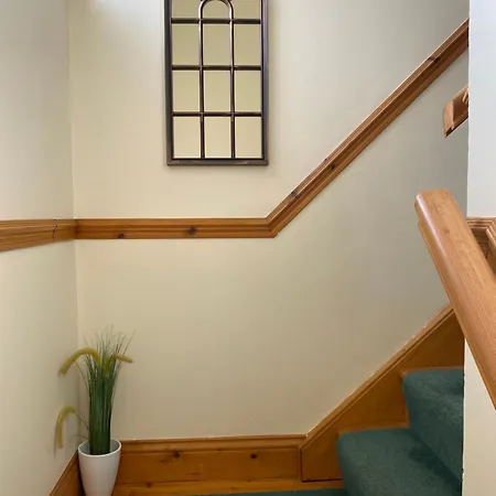 Rooghaun House * Ard Raithin